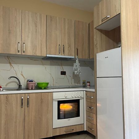 Apartament Shkembi I Kavajes Dıraç Dış mekan fotoğraf