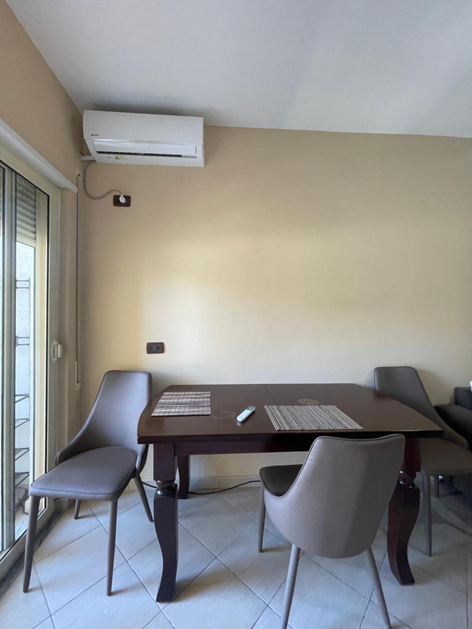 Apartament Shkembi I Kavajes Dıraç Dış mekan fotoğraf